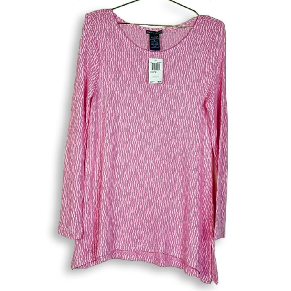 Chelsea & Theodore Pink & White textured top